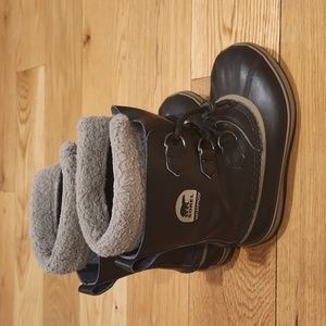 Sorel Yoot Pac youth size 3 boots